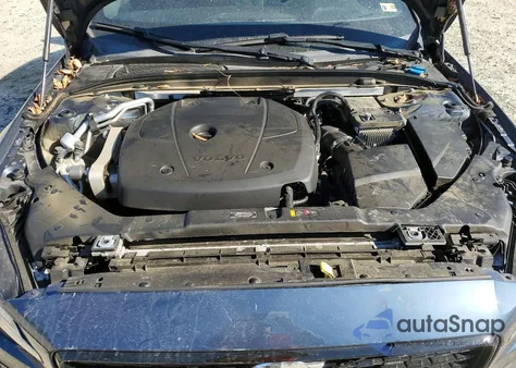 2021 Volvo S60 T5 R-Design from USA, damaged, VIN 7JR102TM0MG109684